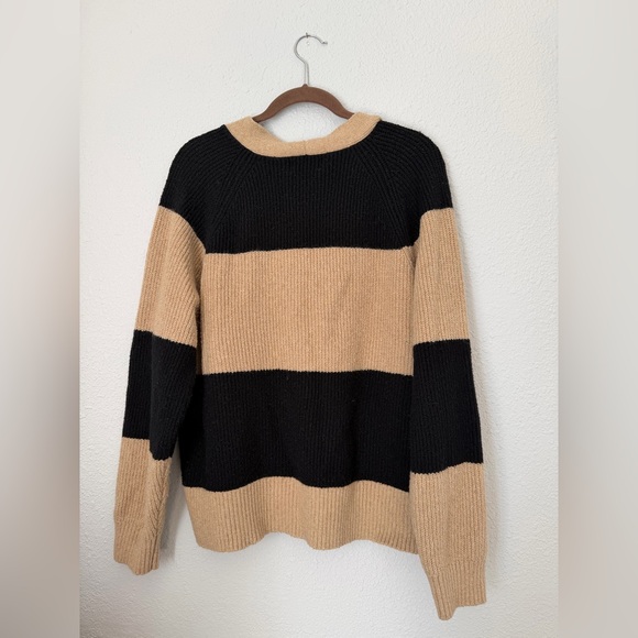 Old Navy Chunky Tan and Black Striped Cardigan | XLarge - Picture 5 of 8